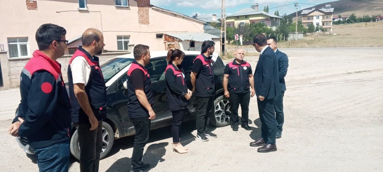 BAYBURT'UN AYDINTEPE KAYMAKAMI DENİZ YILDIRIM, KURUM DENETİMLERİ KAPSAMINDA KAMU KURUMLARINI...