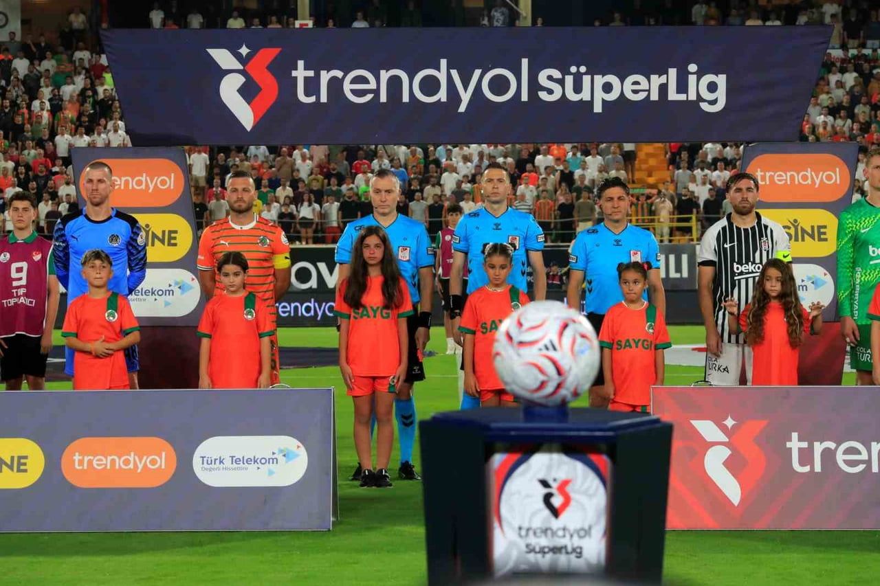 ALANYASPOR-BEŞİKTAŞ MAÇI (ARŞİV)