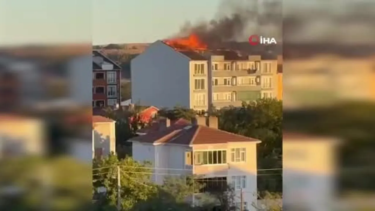 Muratlı'da çatı yangını