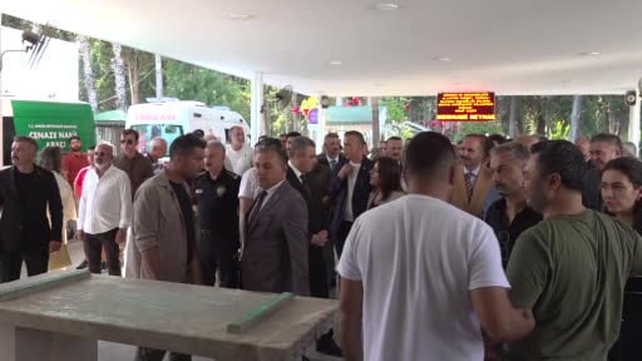 Gemi faciasında hayatını kaybeden Reyhan Verim Mersin'de toprağa verildi