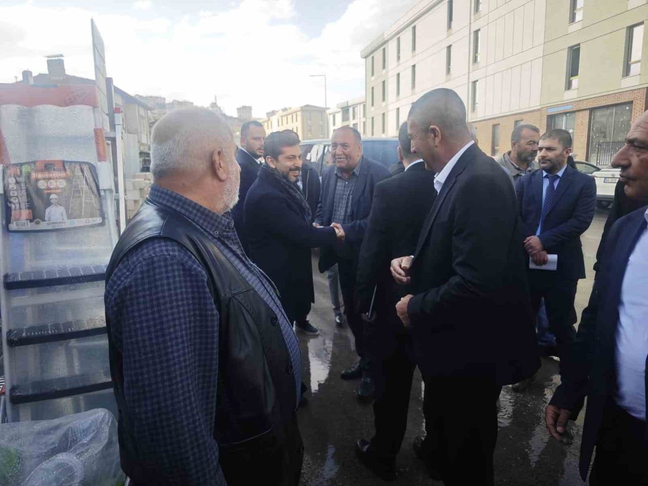 AKÇADAĞ ÇARŞISI’NDA ESNAFIN TALEPLERİ DEĞERLENDİRİLDİ