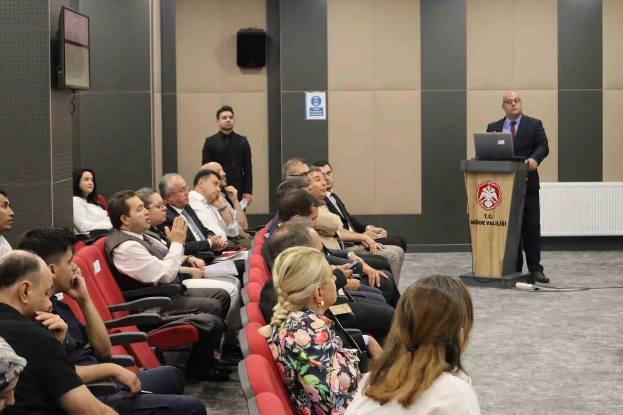 NİĞDE’DE İL GÖÇ KOORDİNASYON KURULU TOPLANTISI YAPILDI