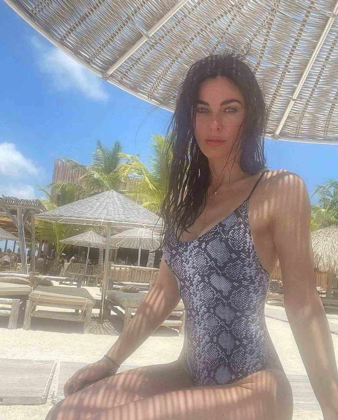 Defne Samyeli
