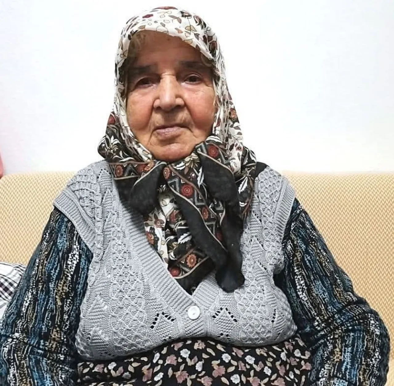 DENİZLİ'DE OSMANLI’NIN SON DÖNEMİNDEN GÜNÜMÜZE UZANAN BİR ÖMRE TANIKLIK EDEN 107 YAŞINDAKİ HİDAYE...