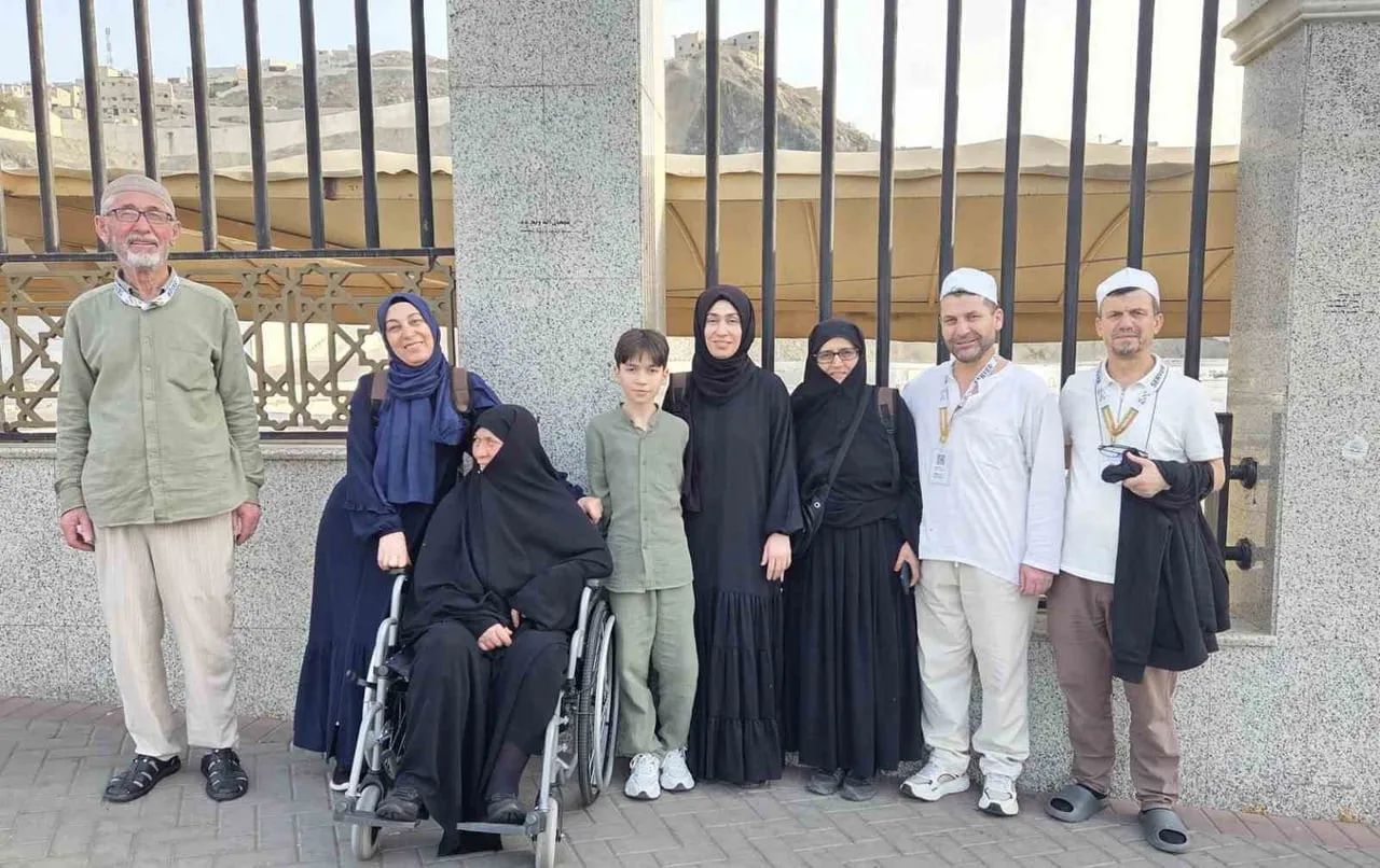 DENİZLİ’DE EMEKLİ OLDUKTAN SONRA YILLARIN TECRÜBESİNİ YENİ BİR BOYUTA TAŞIYAN DİN GÖREVLİSİ...