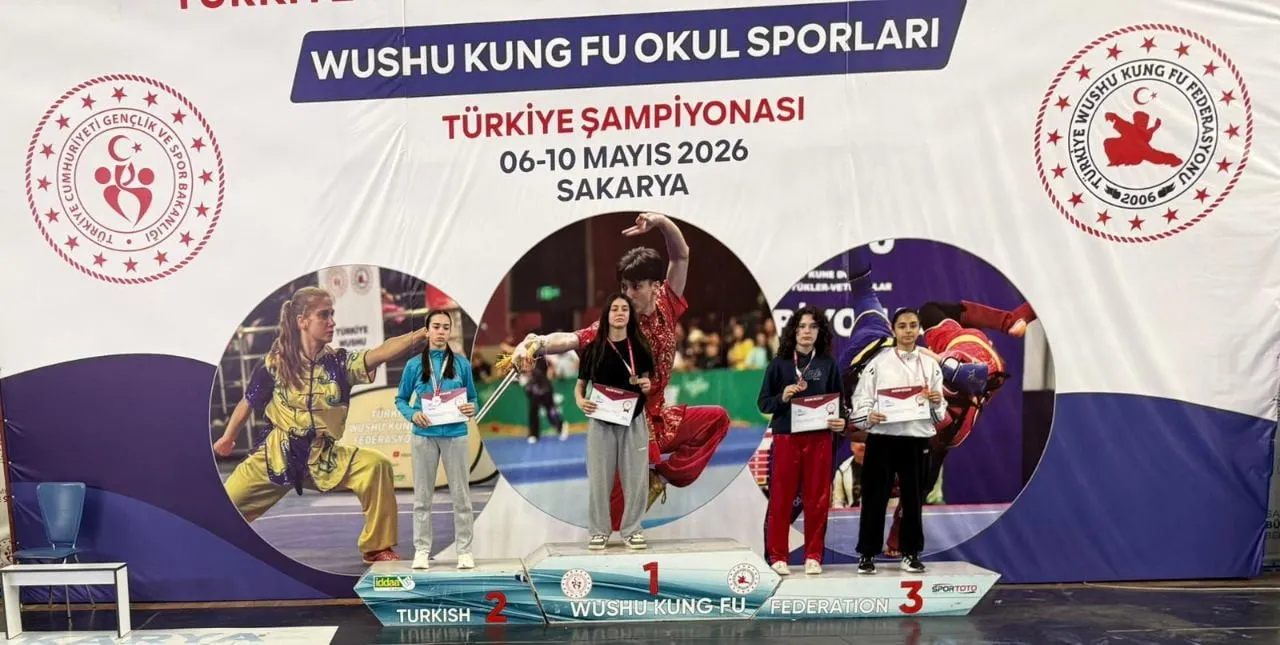 DEVREKLİ ÖĞRENCİ OKULUNA ŞAMPİYON OLARAK DÖNDÜ