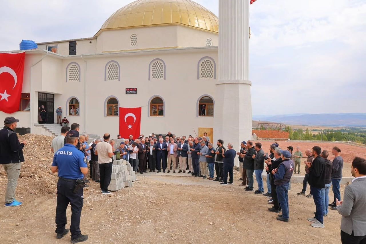 AYDINTEPE’DE HACI ABDULLAH ERDOĞAN CAMİİ İBADETE AÇILDI