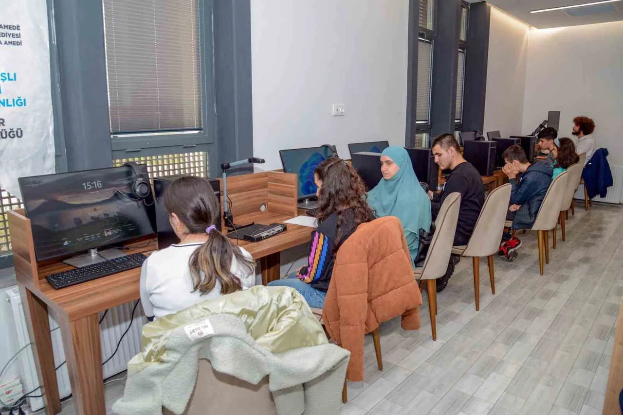 DİYARBAKIR BÜYÜKŞEHİR BELEDİYESİ, GÖRME ENGELLİLERİN YAZILI MATERYALLERE ERİŞİMİNİ SAĞLAMAK VE...