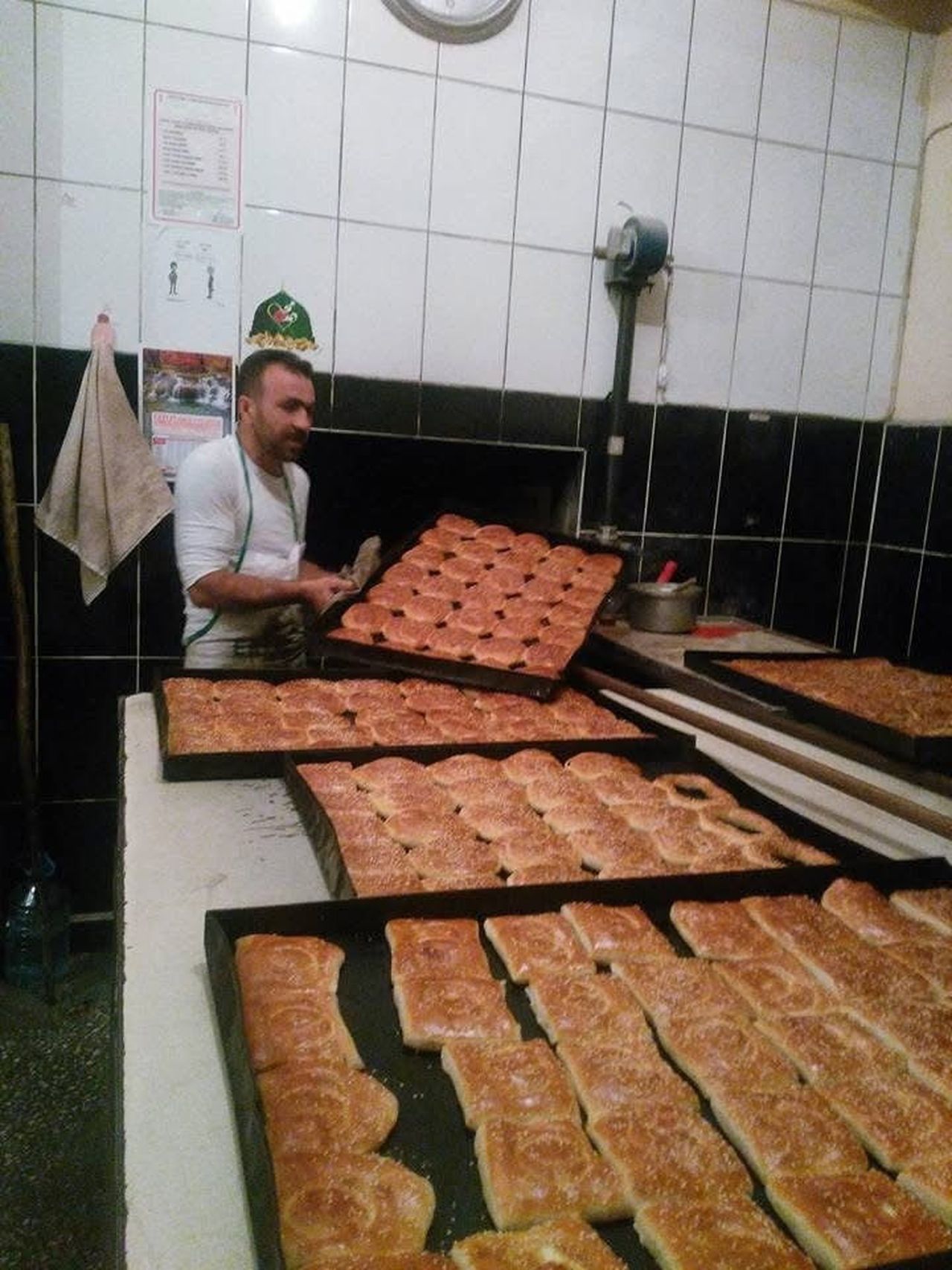 DİYARBAKIR'IN ÇERMİK İLÇESİNDE KAPLICA SEZONUYLA BİRLİKTE TURİST AKINI DA BAŞLADI. VATANDAŞLAR...