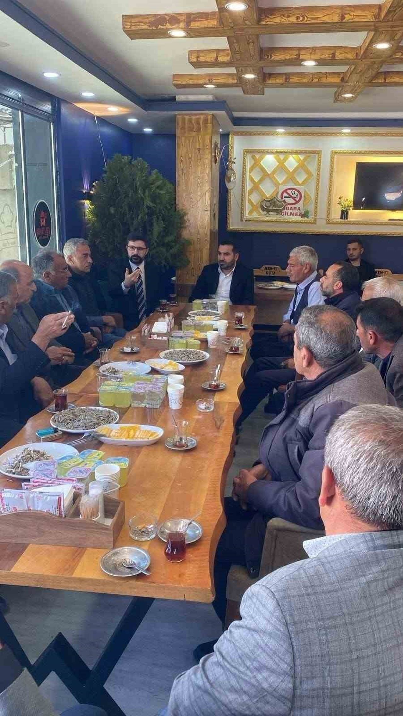 DİYARBAKIR'IN ÇERMİK İLÇESİNDE RAMAZAN AYINDA KOCA VE DEMİR AİLELERİ ARASINDA YAŞANAN HUSUMET...