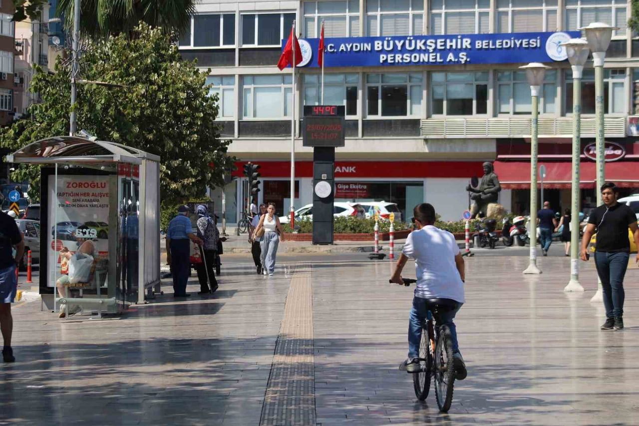 DOĞAL GÜZELLİKLERİ VE ÖREN YERLERİ İLE BİRÇOK VATANDAŞIN ROTASINA GİREN AYDIN’A 2025 YILINDA BAŞKA...
