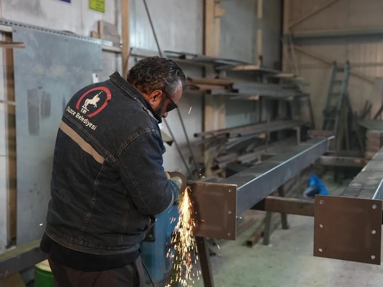 DÜZCE BELEDİYESİ DESTEK HİZMETLERİ MÜDÜRLÜĞÜ, BELEDİYE HİZMETLERİNİN SÜRDÜRÜLEBİLİRLİĞİNE KATKI...