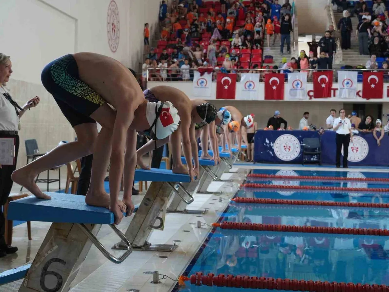 DÜZCE BELEDİYESİ İLE GENÇLİK VE SPOR İL MÜDÜRLÜĞÜ İŞ BİRLİĞİNDE, 23 NİSAN ULUSAL EGEMENLİK VE...