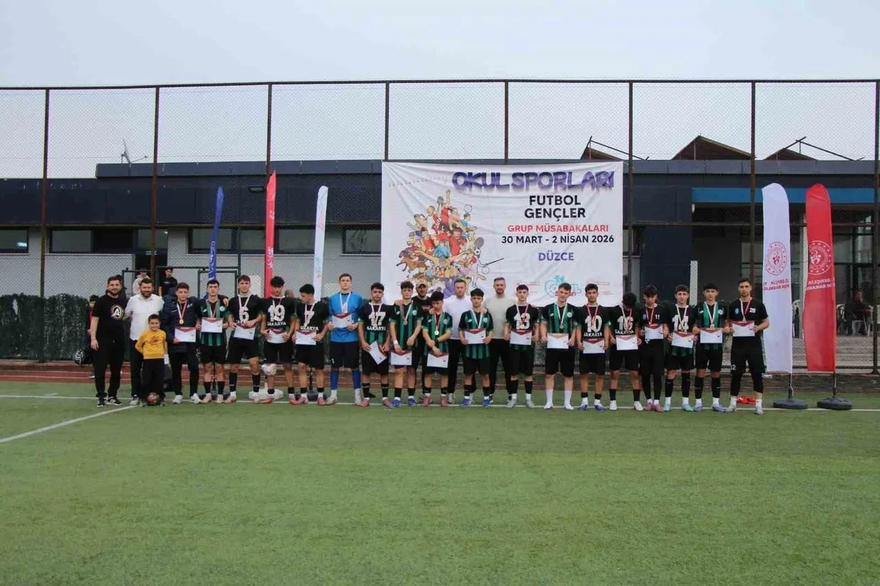DÜZCE GENÇLİK VE SPOR İL MÜDÜRLÜĞÜ EV SAHİPLİĞİNDE DÜZENLENEN 2025-2026 OKUL SPORLARI GENÇLER...
