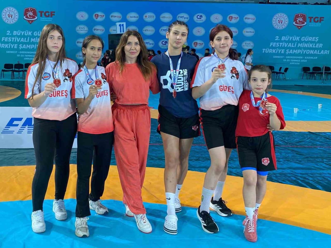 MUĞLA'NIN KÖYCEĞİZ İLÇESİNDEN ANKARA'DA DÜZENLENEN U10-U14 SERBEST KIZLAR TÜRKİYE GÜREŞ...