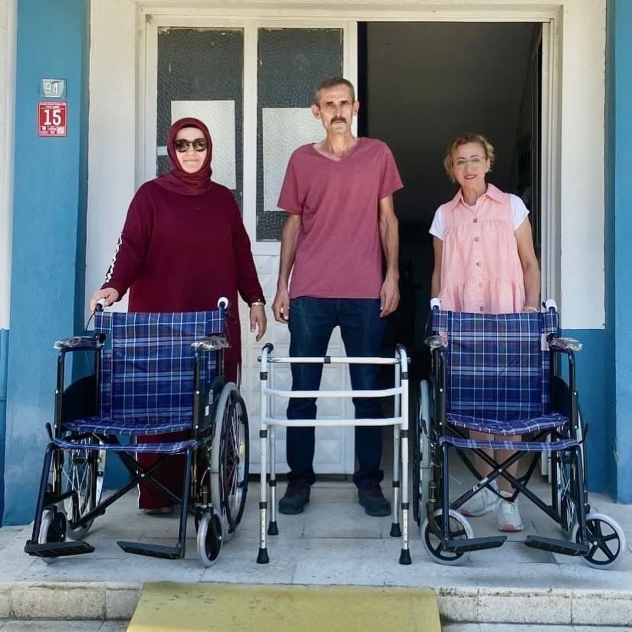 TEKERLEKLİ SANDALYE VE YÜRÜTEÇ BAĞIŞLADI