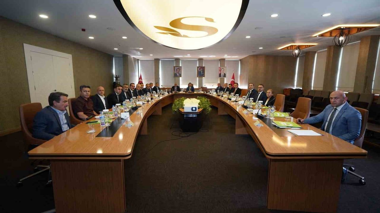 ERZURUM ÇALIŞMA VE İŞ KURUMU İL MÜDÜRLÜĞÜ KOORDİNESİNDE 2026 YILI ÜÇÜNCÜ OLAĞAN İL İSTİHDAM VE...