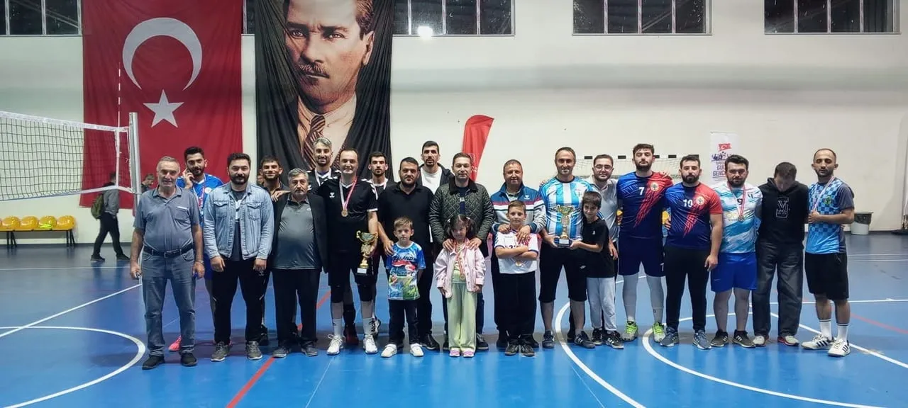 AYDINTEPE’DE 30 AĞUSTOS ZAFER KUPASI’NIN ŞAMPİYONU YAKUTİYE GENÇLİK OLDU