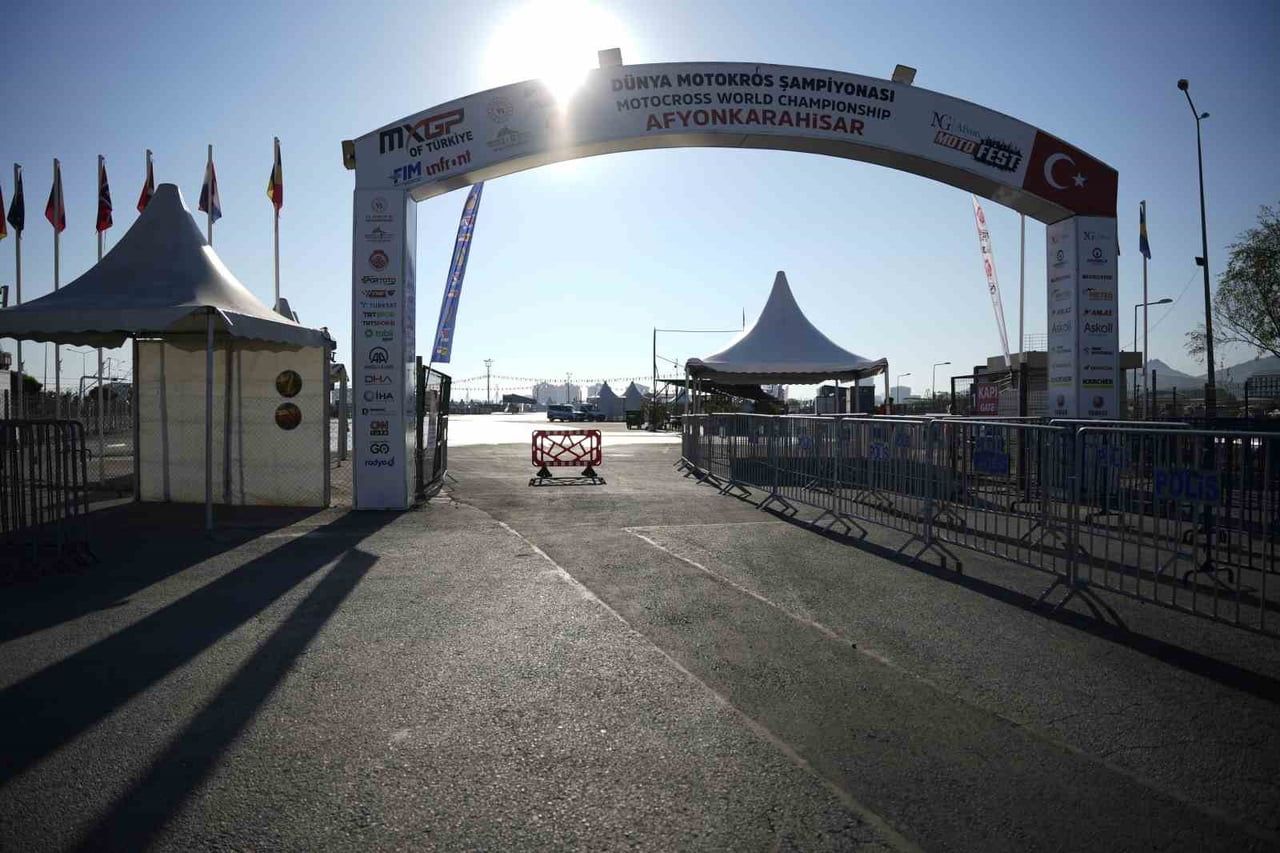 14 KONSER VE 50’YE YAKIN ETKİNLİKLE 4 GÜN BOYUNCA SÜRECEK OLAN AFYON MOTOFEST KAPILARINI...