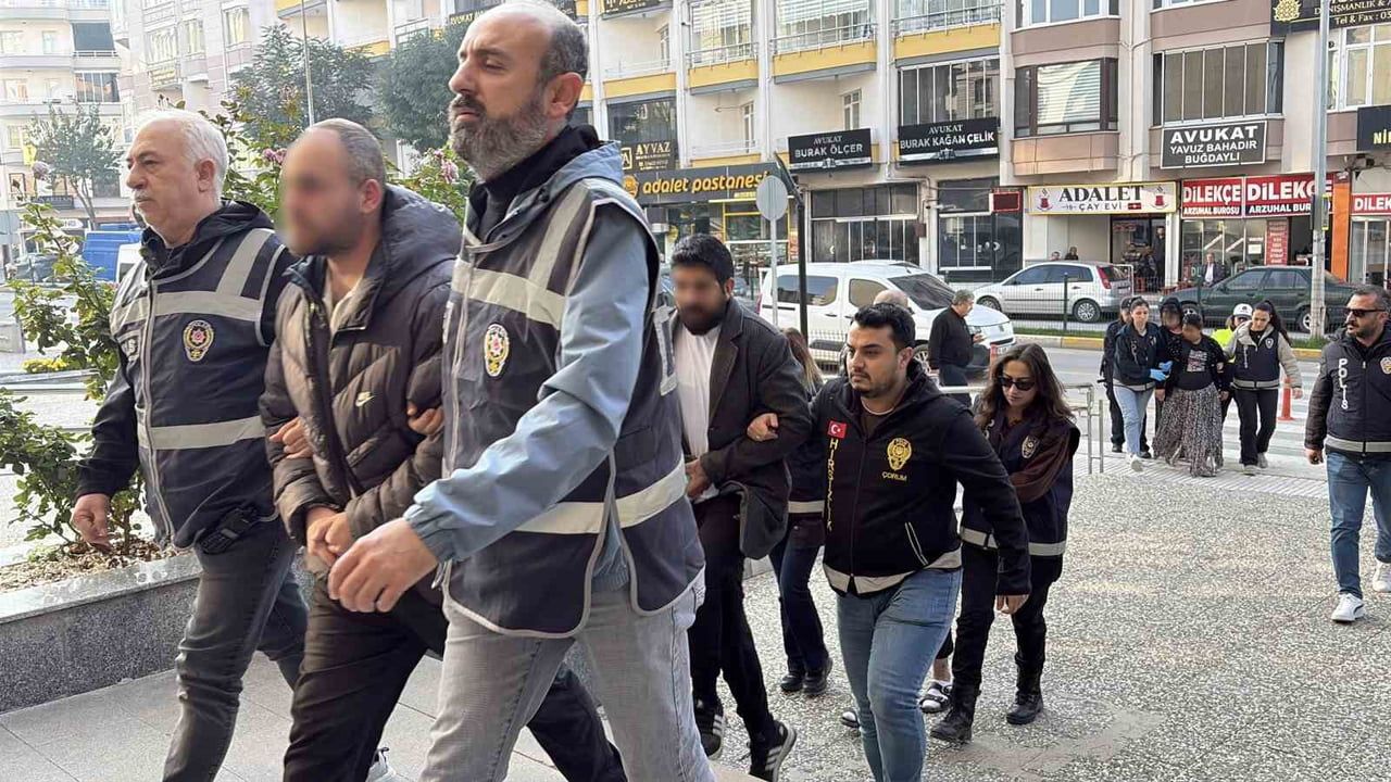 ÇORUM’DA SANAYİ SİTESİ VE İNŞAAT ALANLARINDA MEYDANA GELEN HIRSIZLIK OLAYLARIYLA İLGİLİ GÖZALTINA...