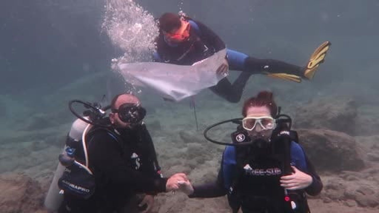 Fethiye'de kız arkadaşına 5 metre derinlikte evlenme teklif etti