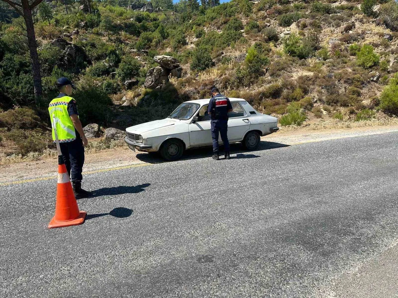 AYDIN'DA JANDARMA EKİPLERİNCE YAPILAN İKİ GÜNLÜK ÇALIŞMALARDA ÇEŞİTLİ SUÇLARDAN ARANAN 28 ŞAHIS...