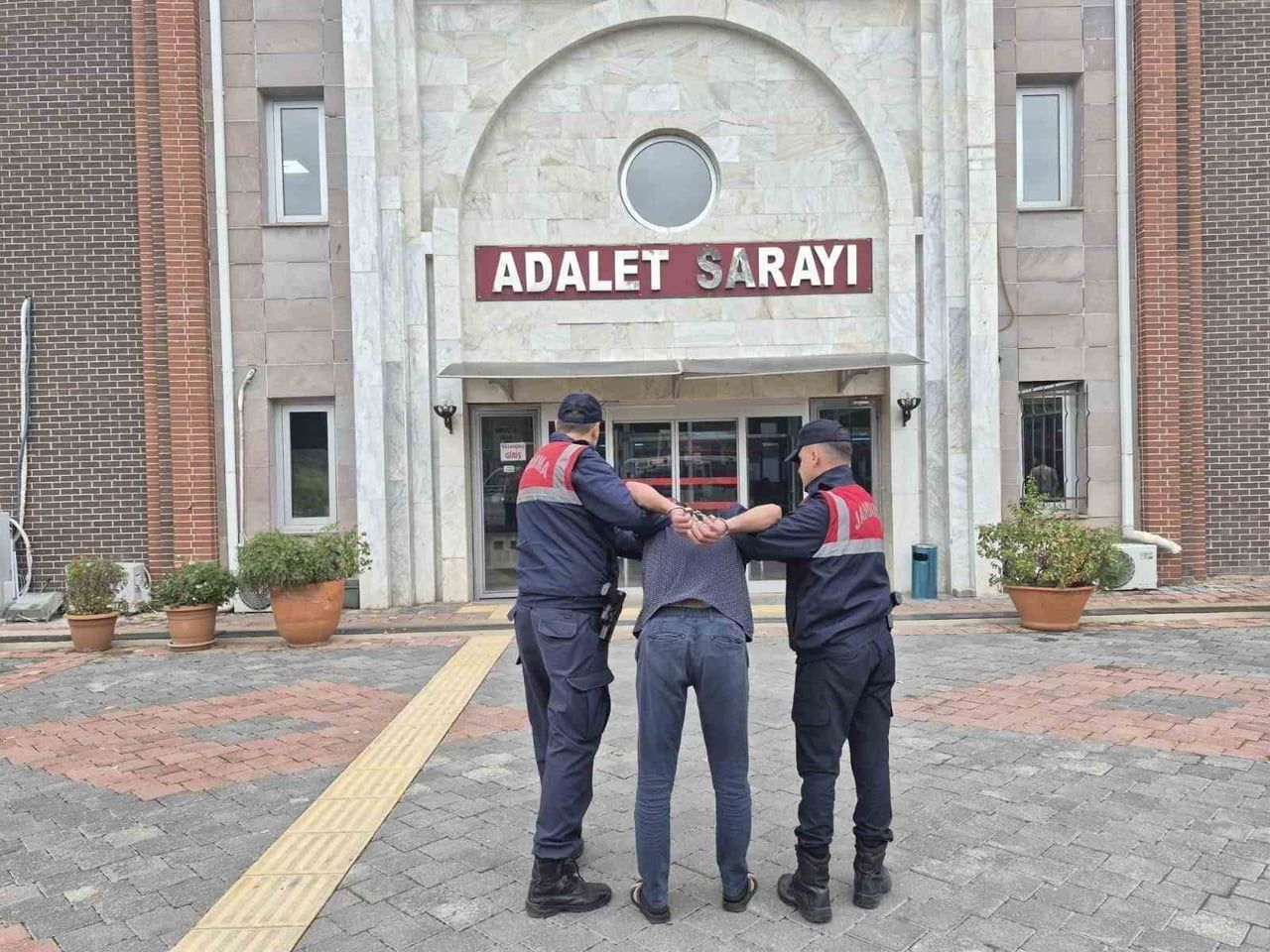 ISPARTA’NIN GÖNEN İLÇESİNDE JANDARMA EKİPLERİNCE DÜZENLENEN UYUŞTURUCU OPERASYONUNDA 1 ŞÜPHELİ...