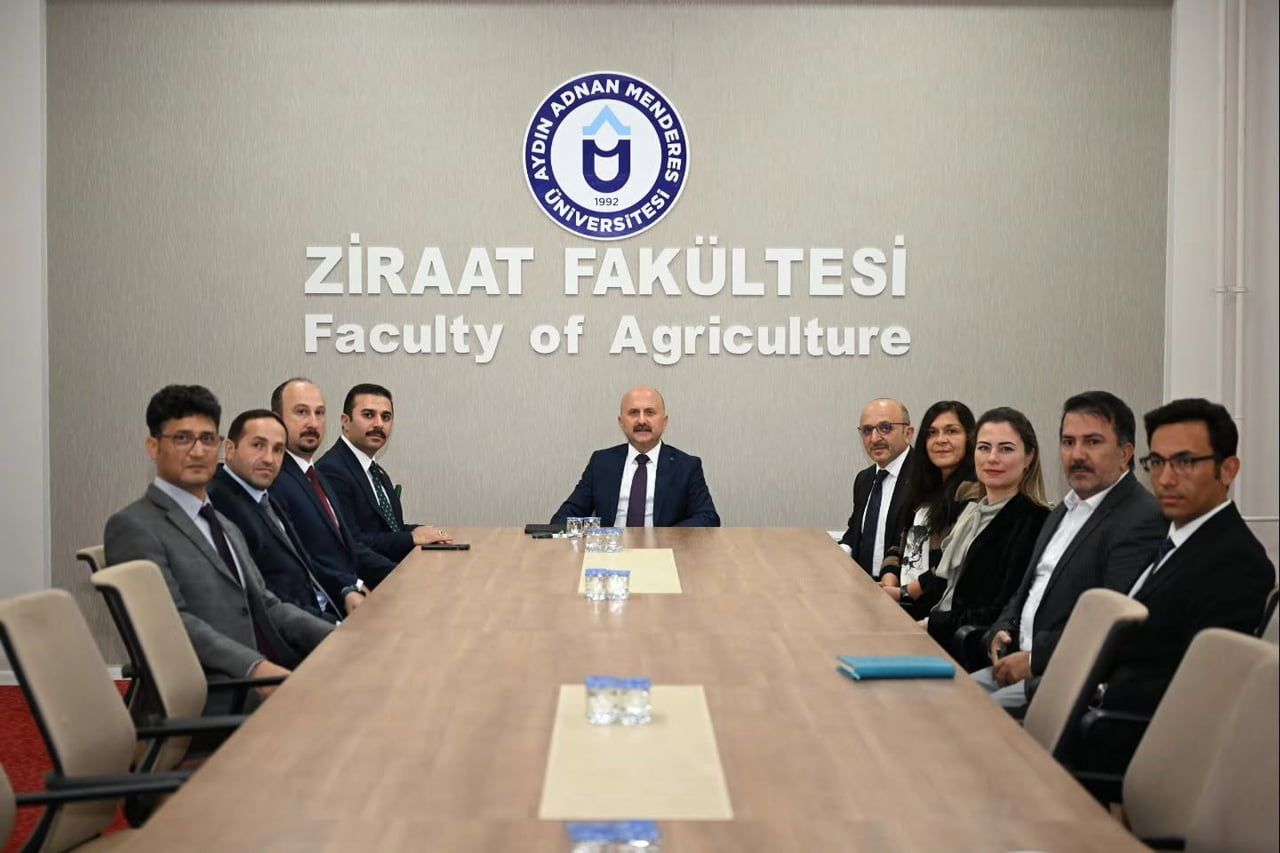 AYDIN VALİSİ DR. OSMAN VAROL, ADNAN MENDERES ÜNİVERSİTESİ (ADÜ) ZİRAAT FAKÜLTESİ'Nİ ZİYARET EDEREK...