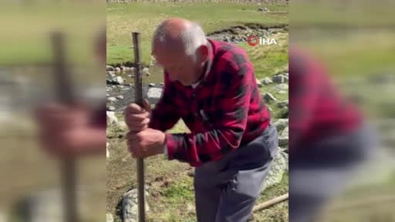 Salah'ın oturduğu taşın yanına konulan tabela ve bank bir gecede kayboldu