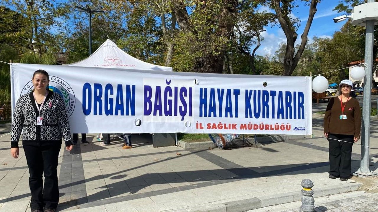 SİNOP’TA, 1-31 EKİM MEME KANSERİ FARKINDALIK AYI KAPSAMINDA VATANDAŞLARI ERKEN TEŞHİS VE KANSER...