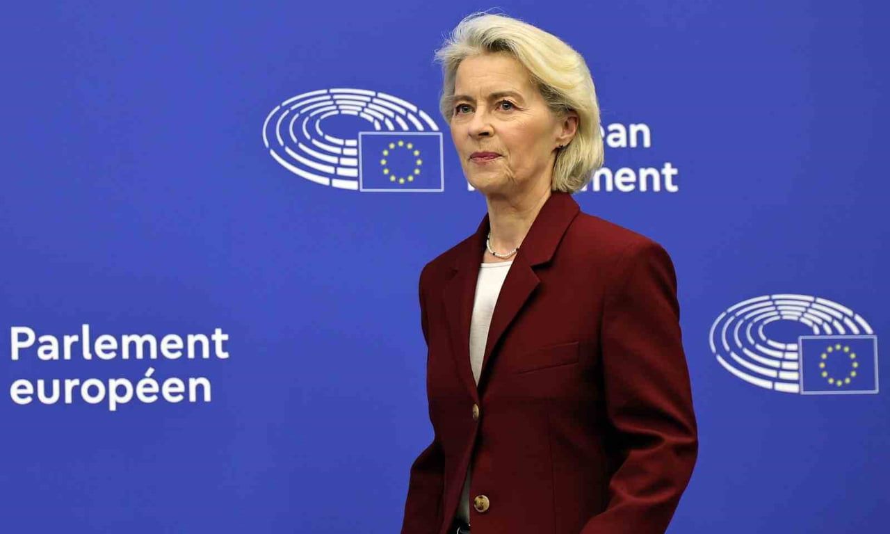 AB KOMİSYONU BAŞKANI URSULA VON DER LEYEN, "YARIN UKRAYNA’YA FÜZE VE İHA TEDARİKİ İÇİN 3,3 MİLYAR...