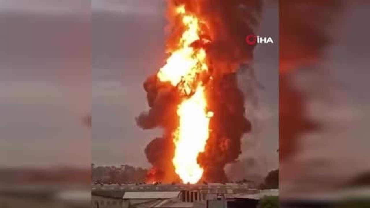 Brezilya'nın Sao Paulo metrobol bölgesindeki bir kimya fabrikasında yangın çıktı, art arda...