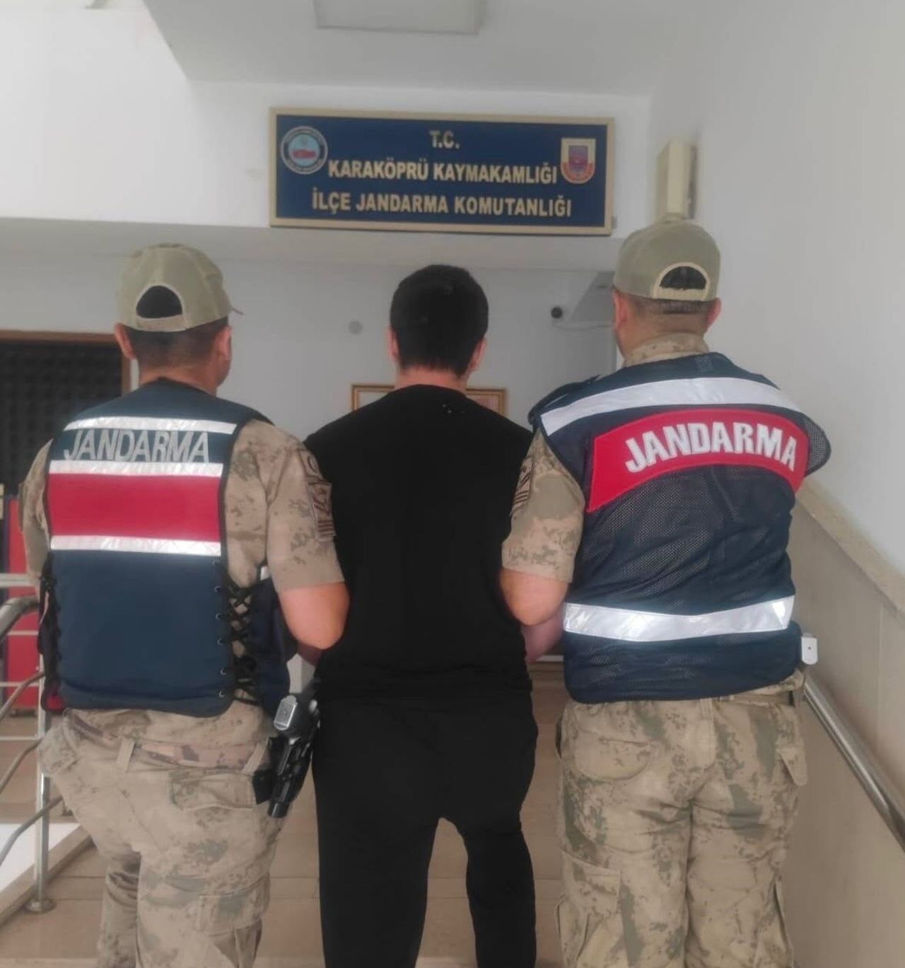 ŞANLIURFA'DA 14 YIL 10 AY HAPİS CEZASI BULUNAN HÜKÜMLÜ YAKALANDI