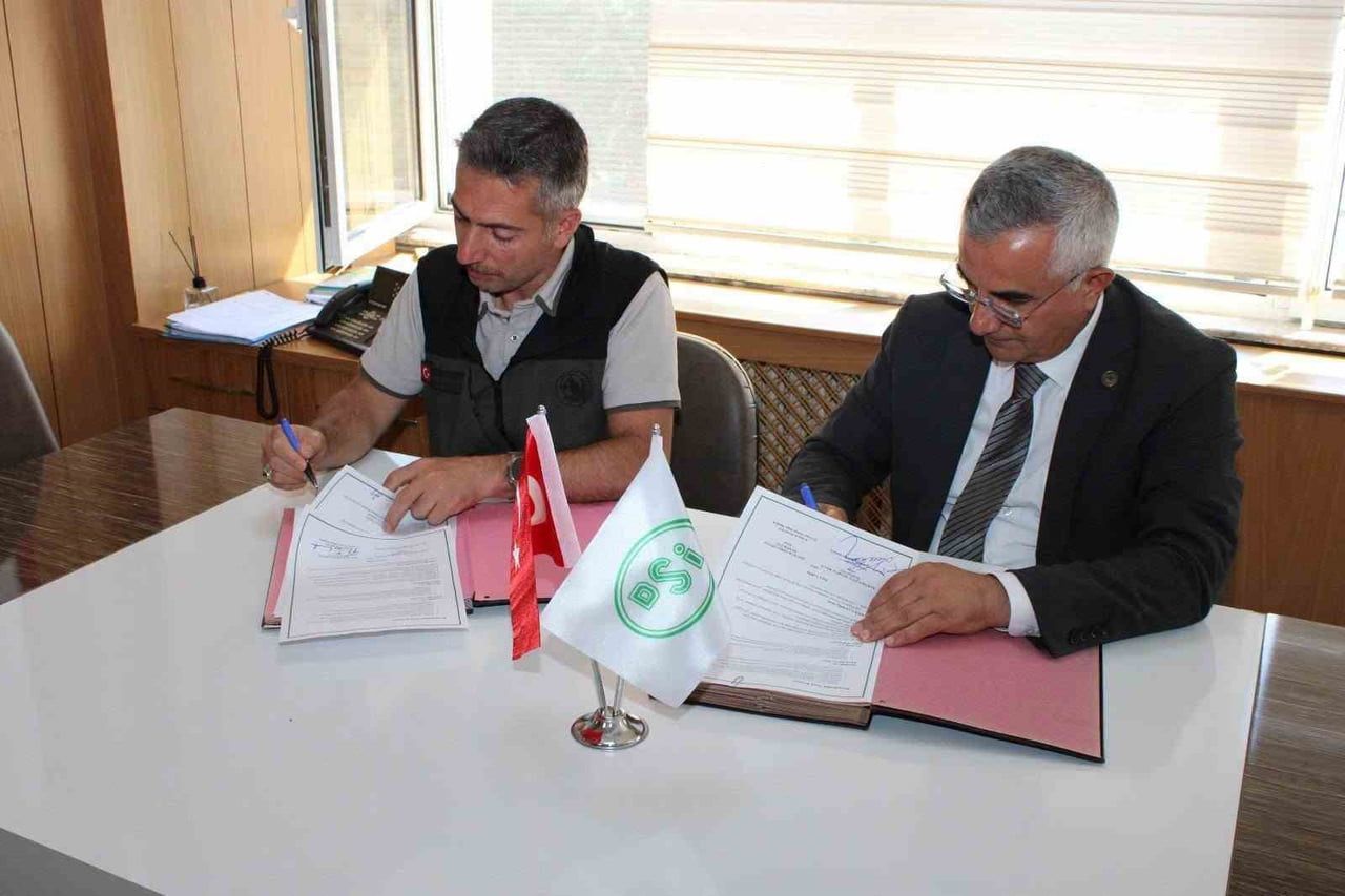 KARS’TA “YEŞİL VATAN” İÇİN KURUMLAR ARASINDA ÖNEMLİ İŞ BİRLİĞİ(KARS-İHA)