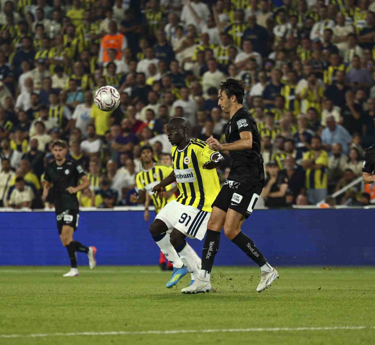 UEFA ŞAMPİYONLAR LİGİ 3. ELEME TURUNDA FENERBAHÇE, AVUSTURYA EKİBİ STURM GRAZ’I KONUK EDİYOR....