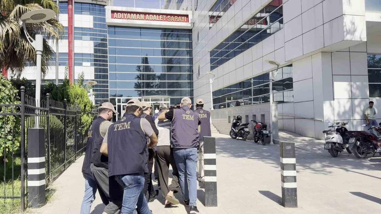ADIYAMAN CUMHURİYET BAŞSAVCILIĞI KOORDİNESİNDE, İL EMNİYET MÜDÜRLÜĞÜ EKİPLERİNCE DEAŞ TERÖR...
