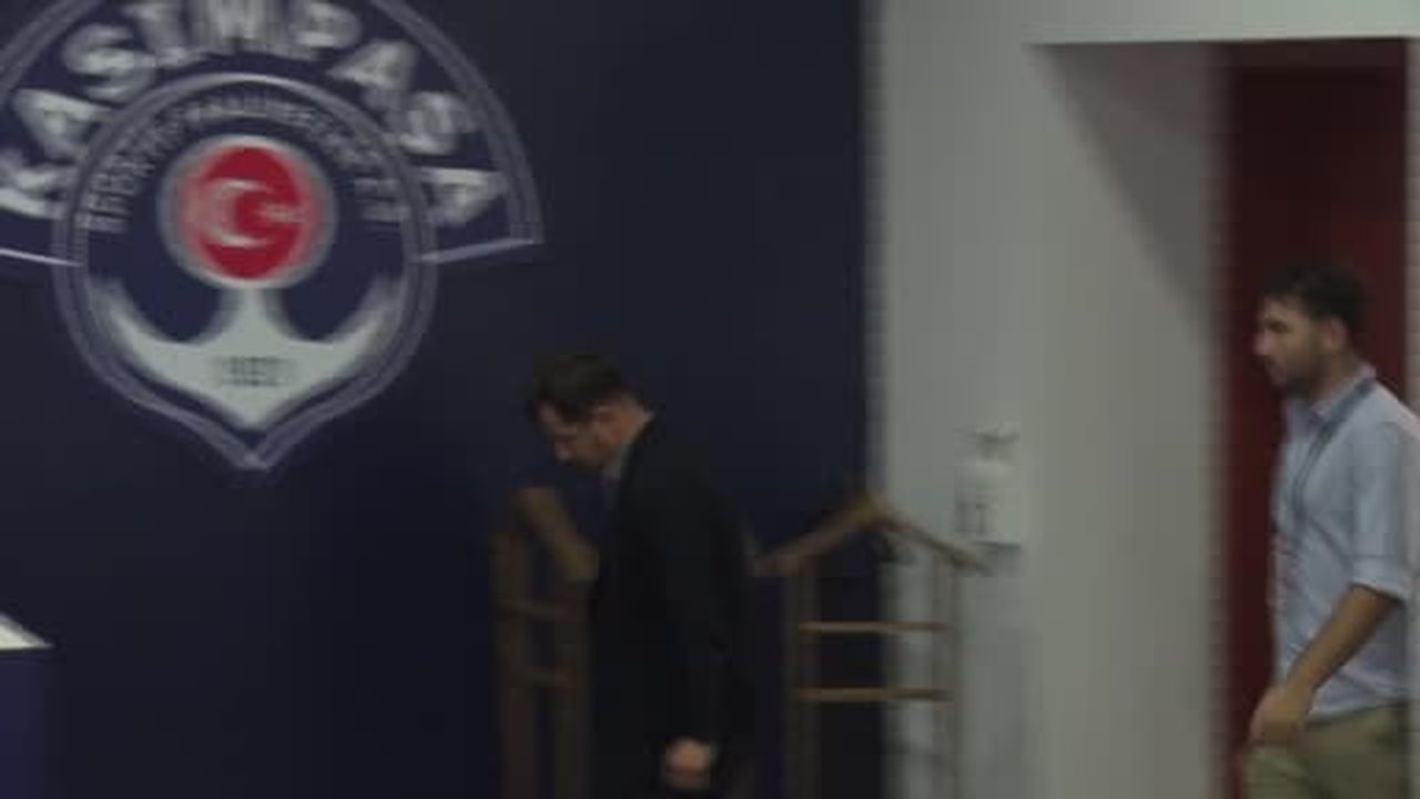 Kasımpaşa Teknik Direktörü Emre Belözoğlu, Amed Sportif Faaliyetler maçının ardından yaptığı...