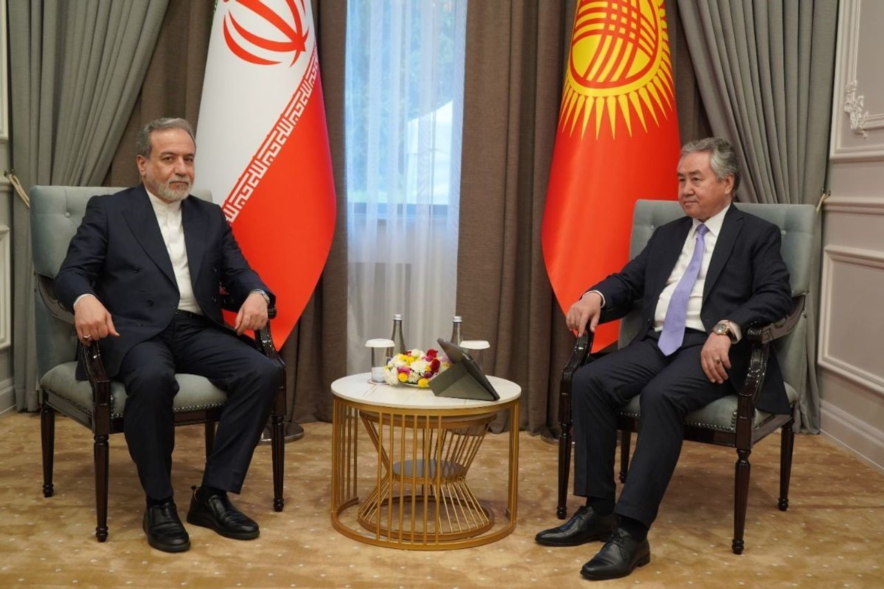 KIRGIZİSTAN DIŞİŞLERİ BAKANI CEENBEK KULUBAYEV İLE İRAN DIŞİŞLERİ BAKANI ABBAS ARAKÇİ İLE ORTADOĞU...