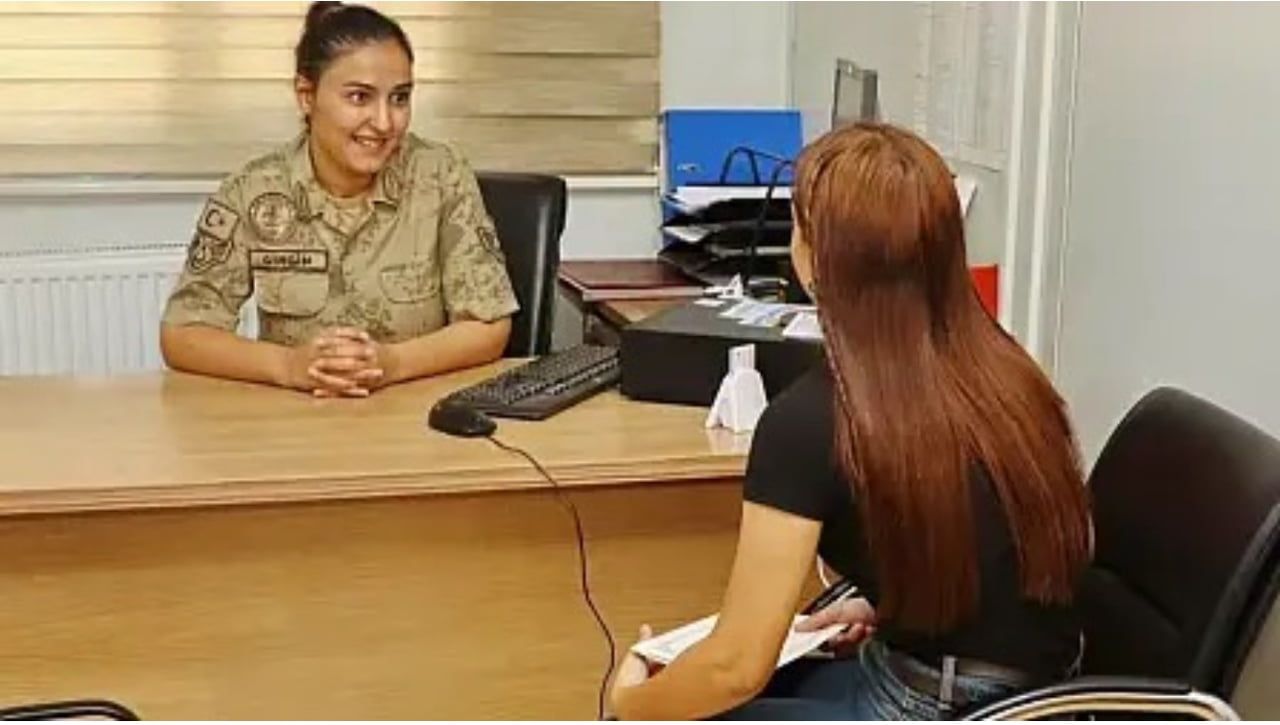 ZİYARETTE JANDARMA PERSONELİNCE MESLEĞİN GÖREV VE SORUMLULUKLARI, ÇALIŞMA ALANLARI, KULLANILAN...