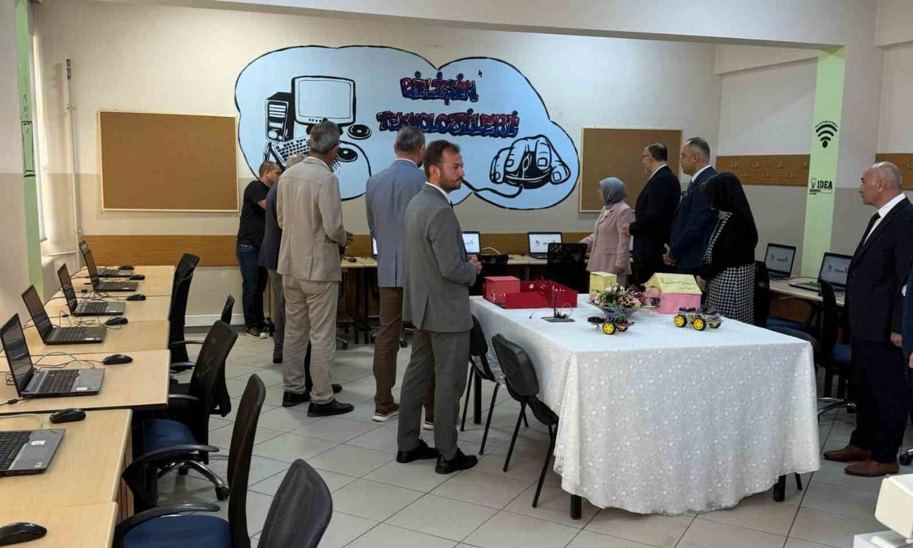 DÜZCE ÜNİVERSİTESİ MÜHENDİSLİK FAKÜLTESİ VE KALİTE TOPLULUĞU İŞ BİRLİĞİYLE YÜRÜTÜLEN SOSYAL...