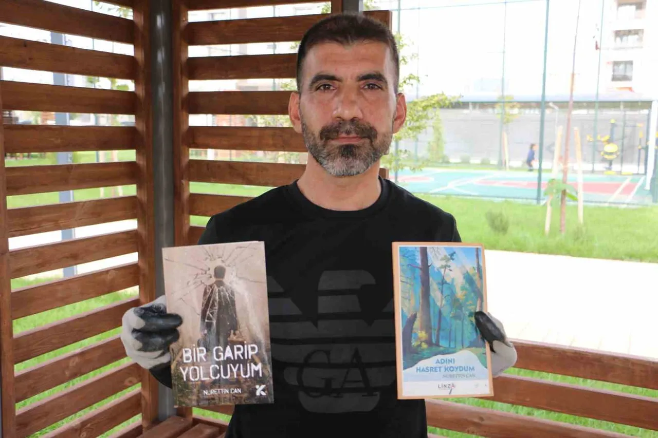 KİTAP BASACAK GÜCÜ OLMADIĞI İÇİN SPONSORLAR İLE ANLAŞAN VE KİTAP GELİRLERİNİ SPONSORLARA...