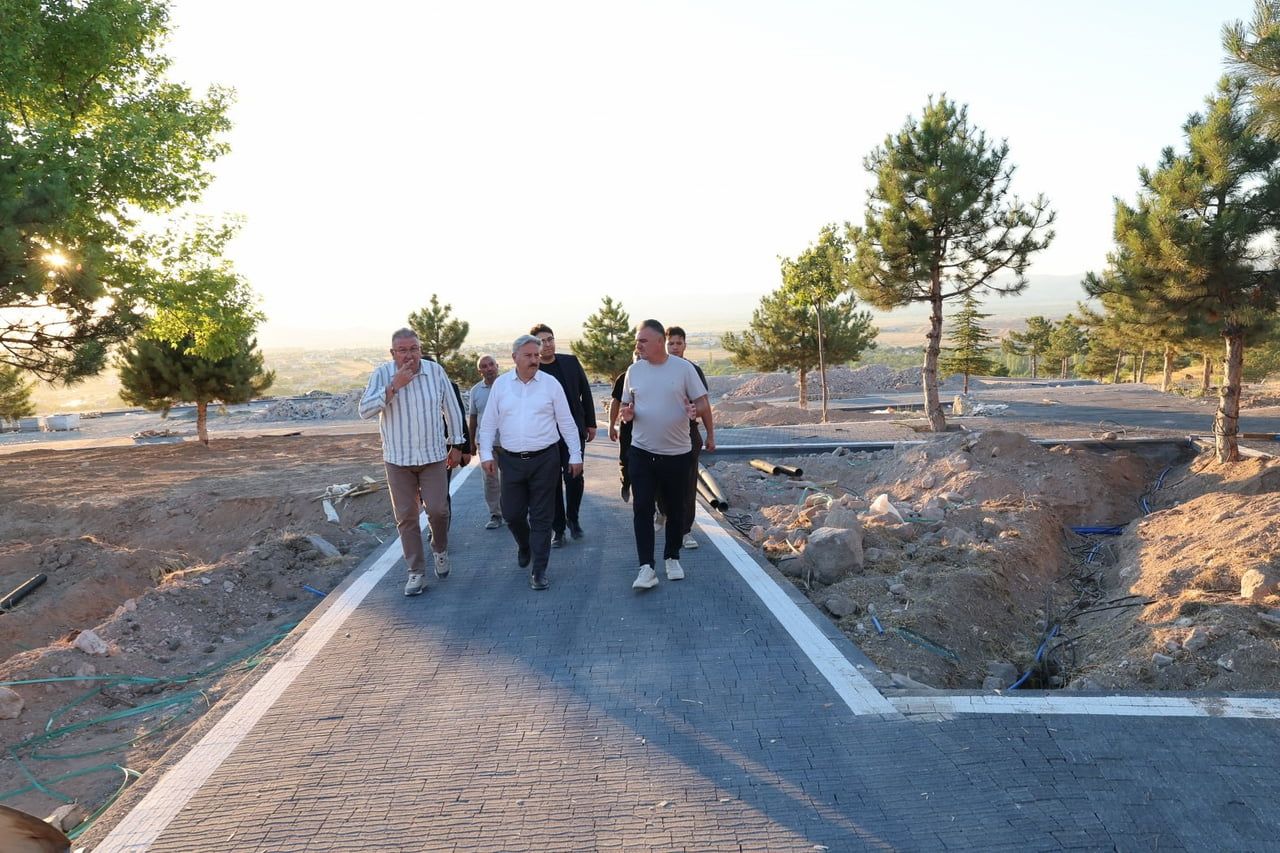 DAHA YAŞANILABİLİR BİR MELİKGAZİ İÇİN, İLÇE SAKİNLERİNİN SOSYAL YAŞAM ALANLARINI ARTIRMAK VE DAHA...