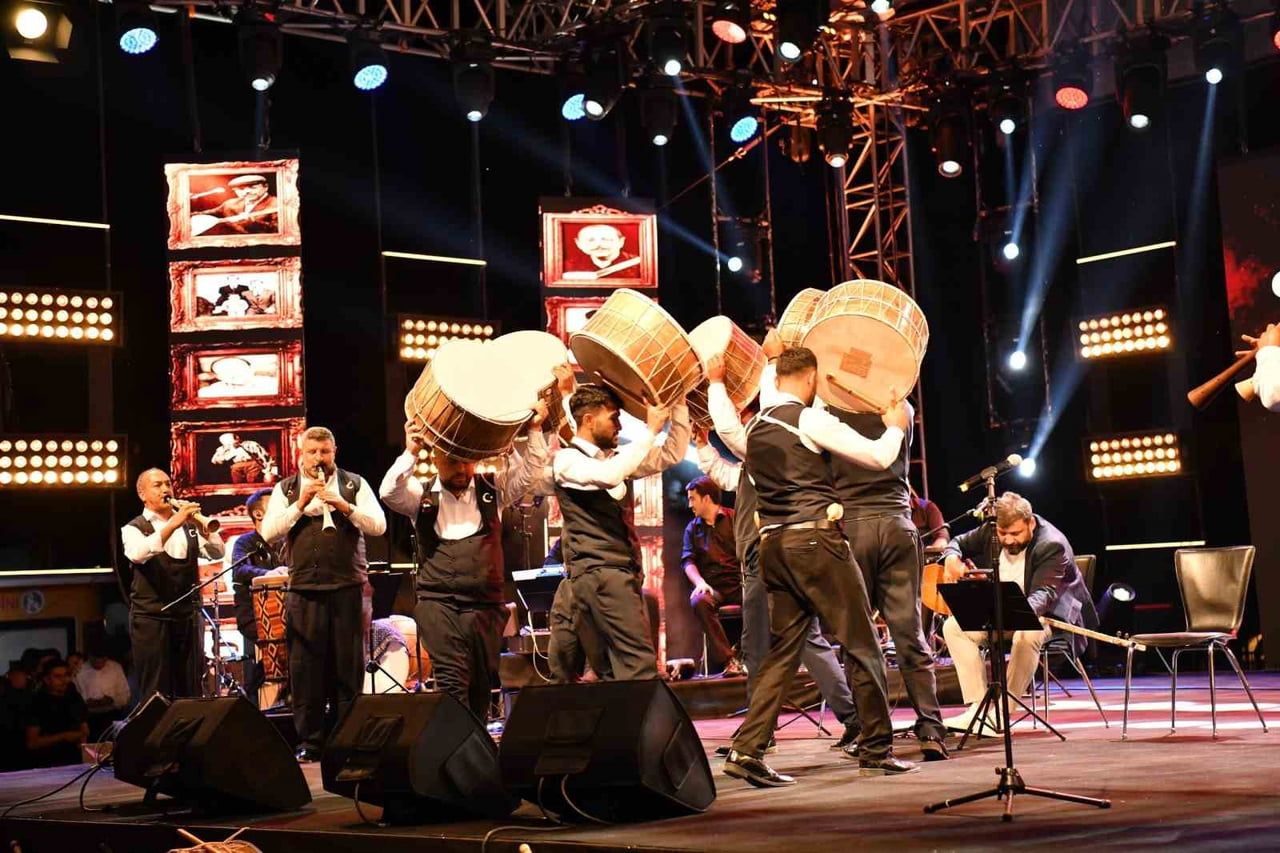 KIRŞEHİR VALİLİĞİ TARAFINDAN BU YIL İKİNCİSİ DÜZENLENEN NEŞET ERTAŞ KÜLTÜR VE MÜZİK FESTİVALİ...