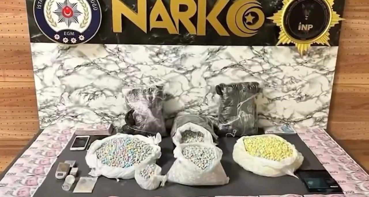 İÇİŞLERİ BAKANLIĞI, POLİS EKİPLERİNCE 71 İLDE UYUŞTURUCU MADDE SATICILARINA YÖNELİK DÜZENLENEN...