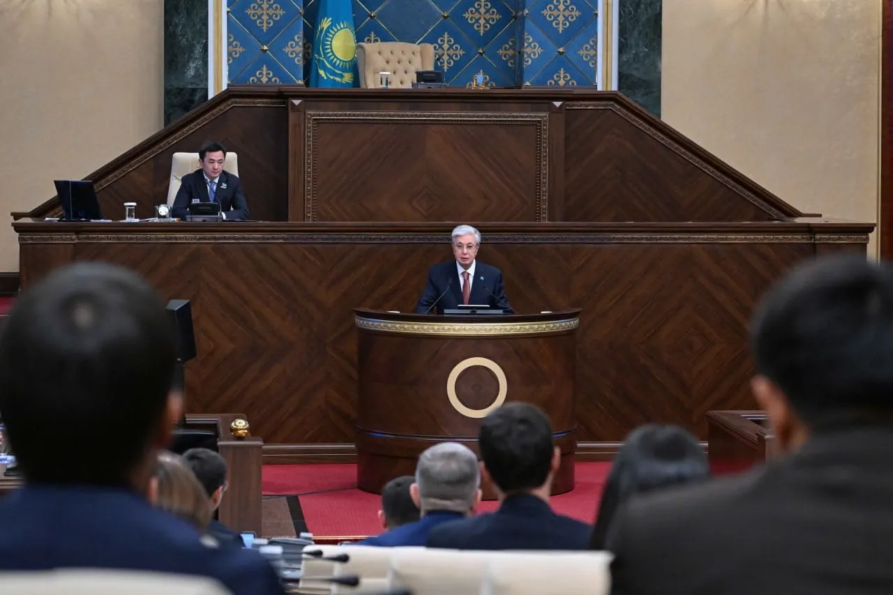 KAZAKİSTAN'DA CUMHURBAŞKANI YARDIMCILIĞI GÖREVİNE ERLAN KARİN GETİRİLİRKEN, BAŞBAKANLIK GÖREVİNE...