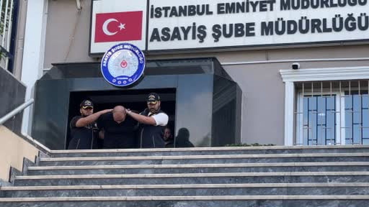 Kadıköy’de "kredi puanını yükseltme" vaadiyle 779 bin 900 liralık dolandırıcılık: 2 şüpheli...