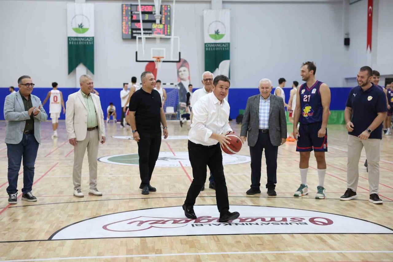 OSMANGAZİ BELEDİYESİ’NİN EV SAHİPLİĞİNDE DÜZENLENEN 18. FİNAL BASKETBOL TURNUVASI, DİKKALDIRIM...