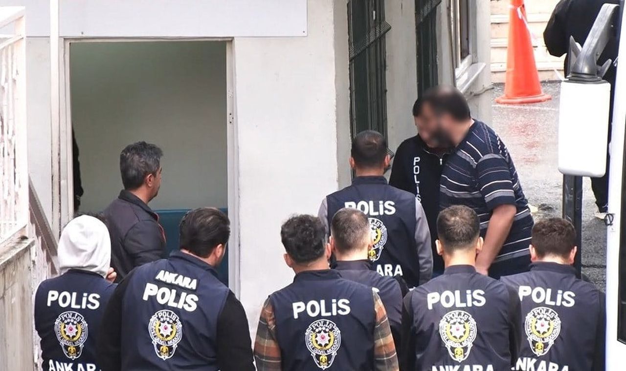 EYÜPSULTAN BELEDİYESİNE YÖNELİK OPERASYONDA GÖZALTINA ALINAN ŞÜPHELİLER, BAYRAMPAŞA DEVLET...