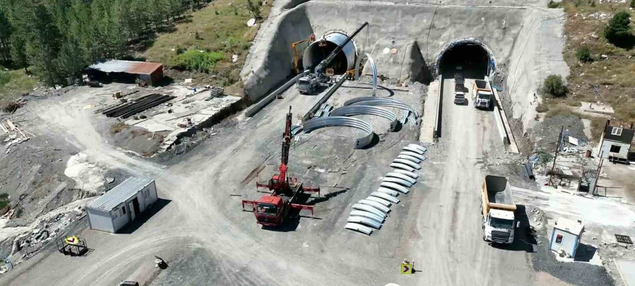 ULAŞTIRMA VE ALTYAPI BAKANI ABDULKADİR URALOĞLU, ALACABEL TÜNELİ’NİN TAMAMLANMASIYLA ANTALYA-KONYA...