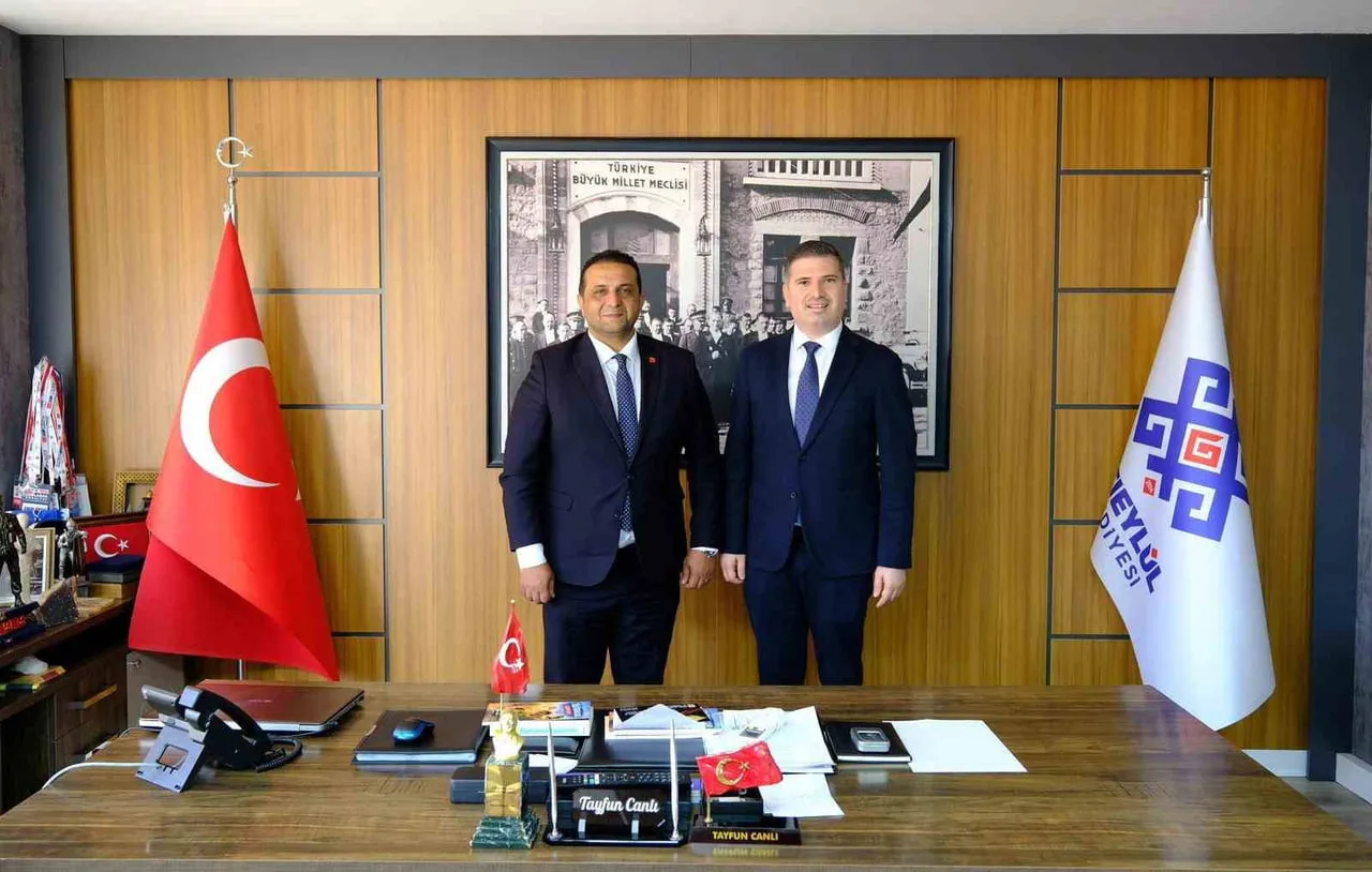 EDREMİT'TEN ALTIEYLÜL’E VEFA VE DOSTLUK ZİYARETİ